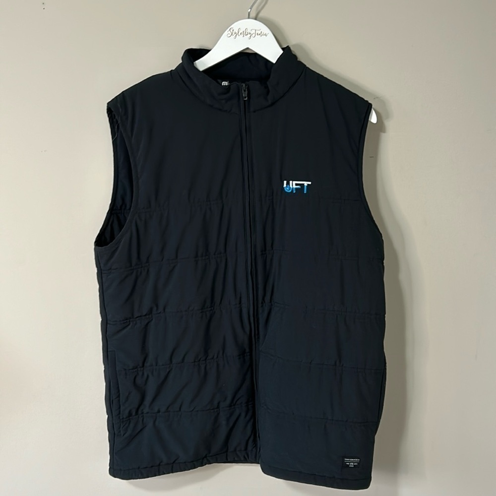 Travis Mathew Mens Puffer Vest Full Zip Sleeveless Pockets Black Sz L